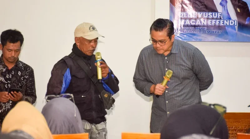 Dede Yusuf Serap Aspirasi Masyarakat di Lembang